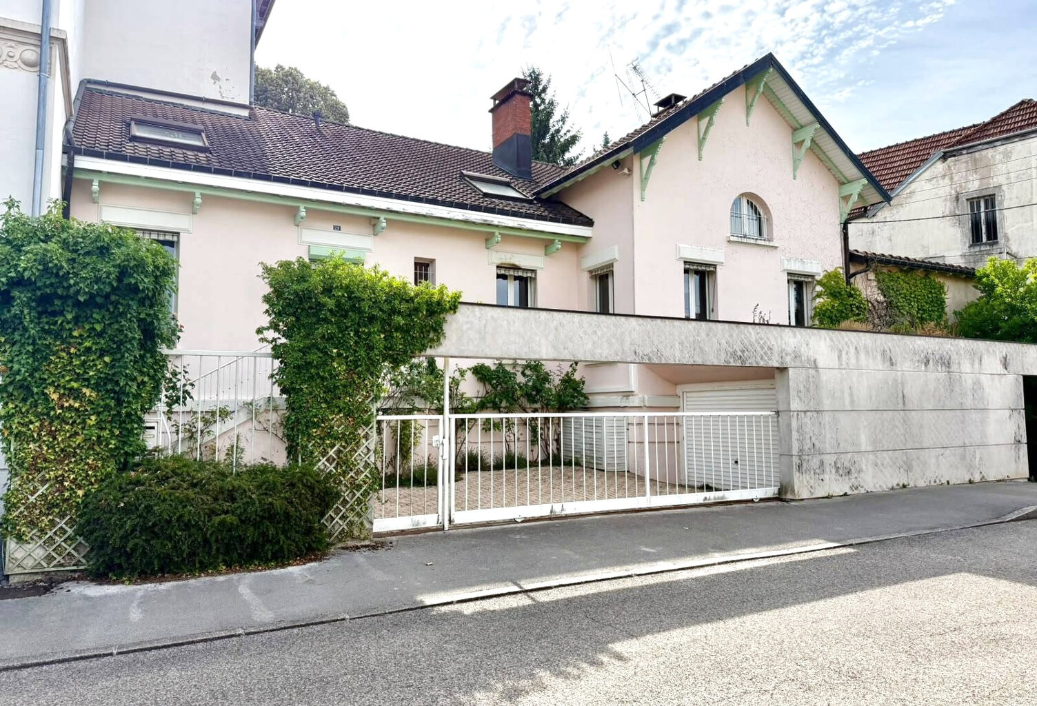 Vente jolie villa sur terrain de 602 m2 avec petite dépendan — photo 1