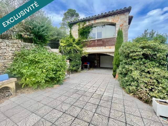 Maison familiale d'une surface utile de 260 m² — photo du bien