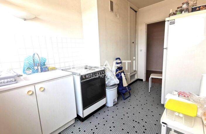 Appartement T3 avec balcon, cave et box en sous-sol à 6mns à pieds de la gare de Melun — photo 4