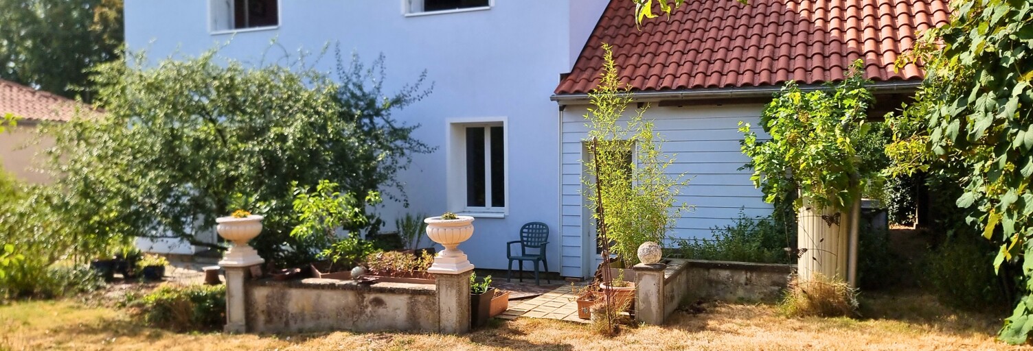 Maison 8 Pièces 129 m² à vendre à Rochefort (17300)