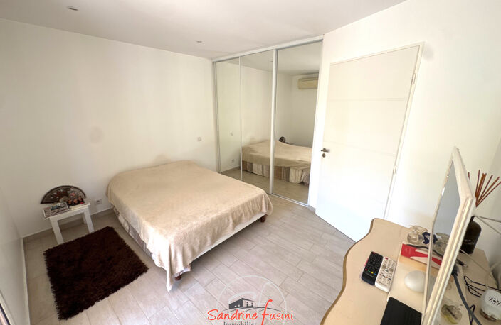 Plan de Carros villa composée de deux appartements. — photo 5
