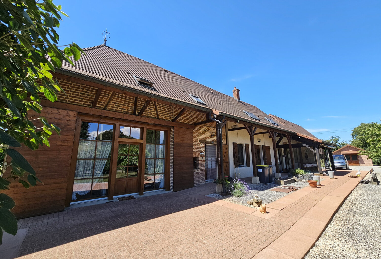 Grande maison ancienne rénovée avec terrasse et terrain à De — photo 1