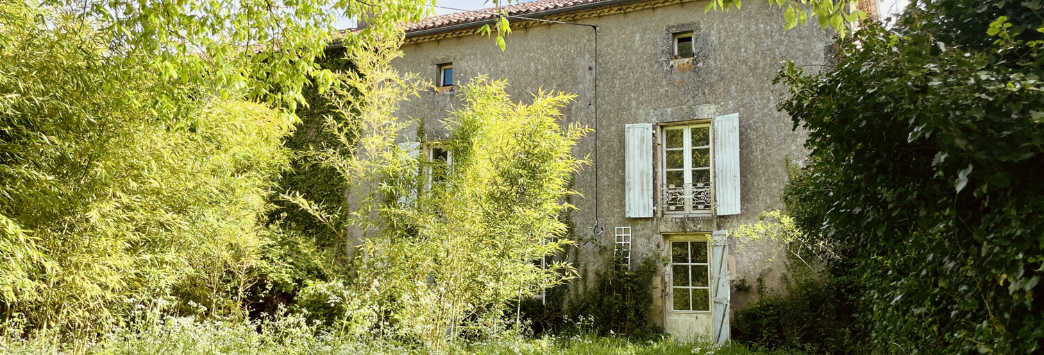 Maison 6 Pièces 154 m² à vendre à Pleuville (16490)