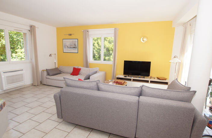 Maison T5 - Meyrié — photo 3