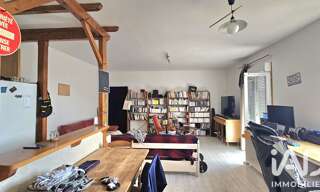Immeuble  206 m² à vendre à Maurs (15600)