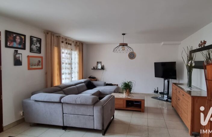 Vente Maison/villa 5 pièces — photo 3