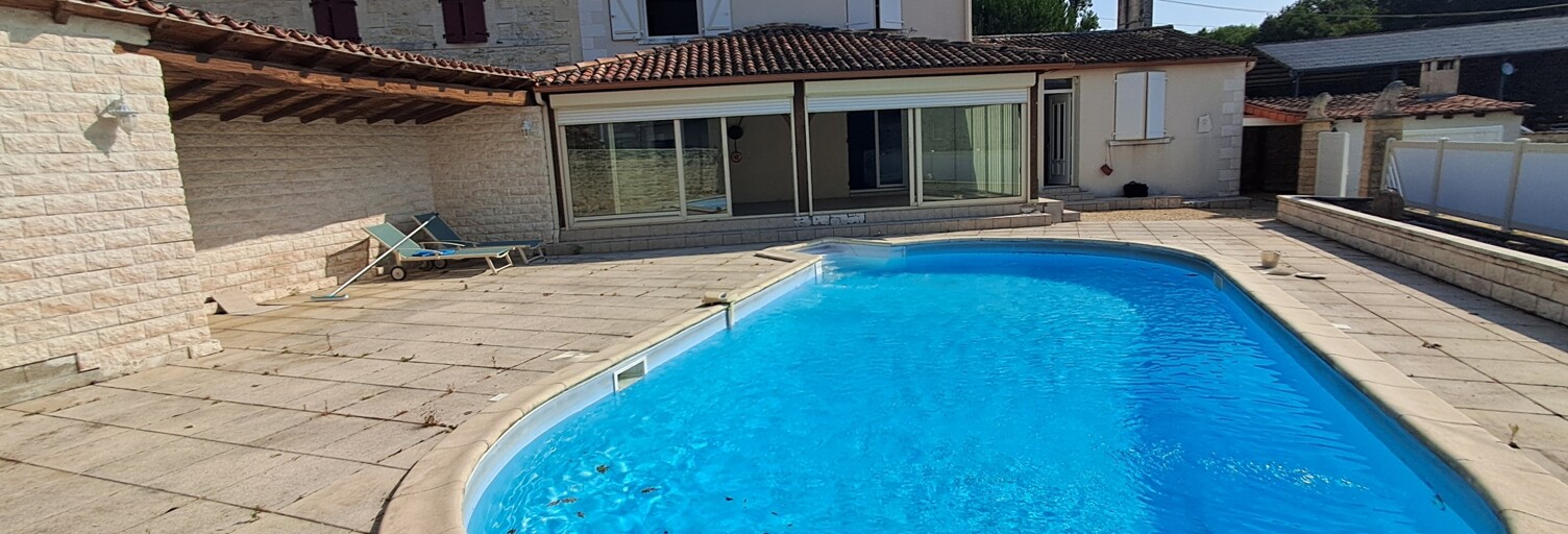 Maison 5 Pièces 139 m² à vendre à Grandjean (17350)