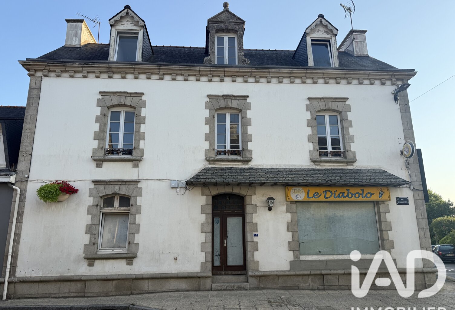 Vente Boutique/Local commercial 185 m&sup2; — photo 1
