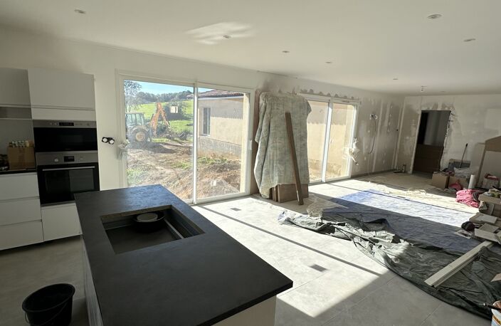 Vente Maison/villa 5 pièces — photo 3