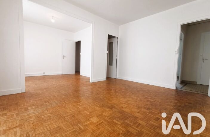 Location Appartement 4 pièces — photo 3