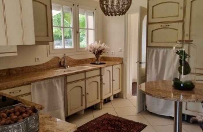 Vente Maison/villa 9 pièces — photo 5
