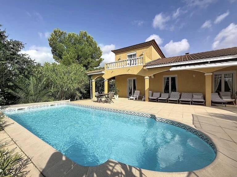 Villa de 6 pièces principales — photo 1