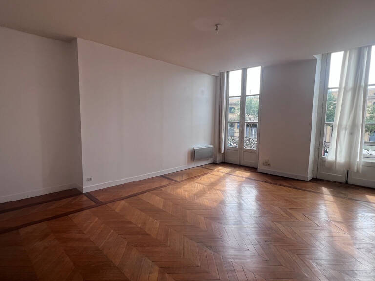 BORDEAUX CHARTRONS - APPARTEMENT T3 AVEC VUE SUR LA GARONNE — photo 1