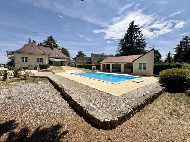 Pavillon de 6 pièces principales — photo du bien