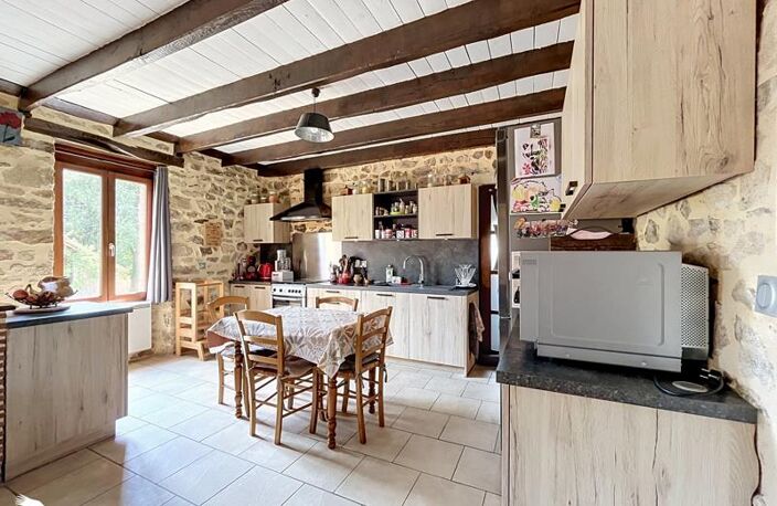 Maison en pierre de 4 pièces principales — photo 3