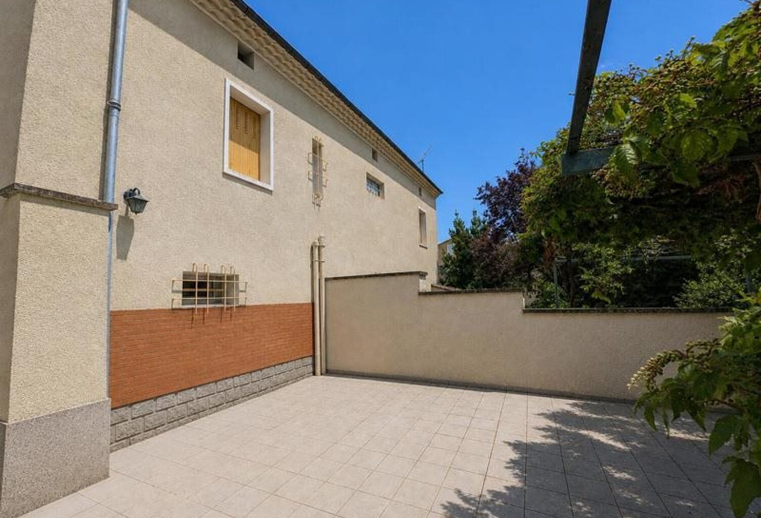 Maison de ville de 7 pièces principales — photo 1