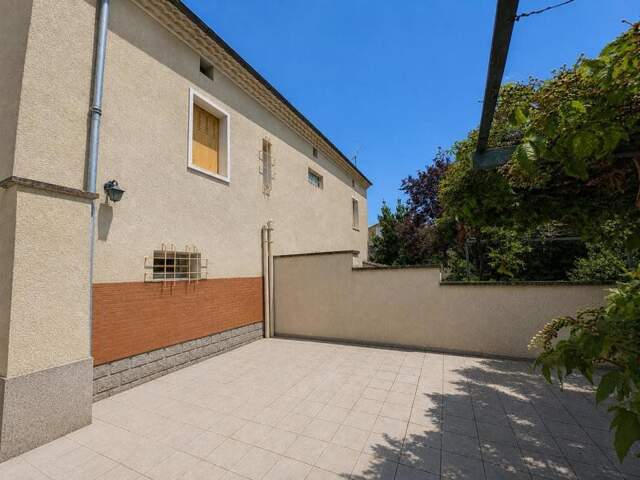 Maison de ville de 7 pièces principales — photo du bien