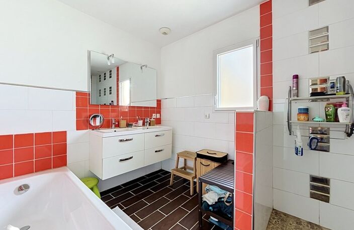 Contemporaine de 6 pièces principales — photo 5