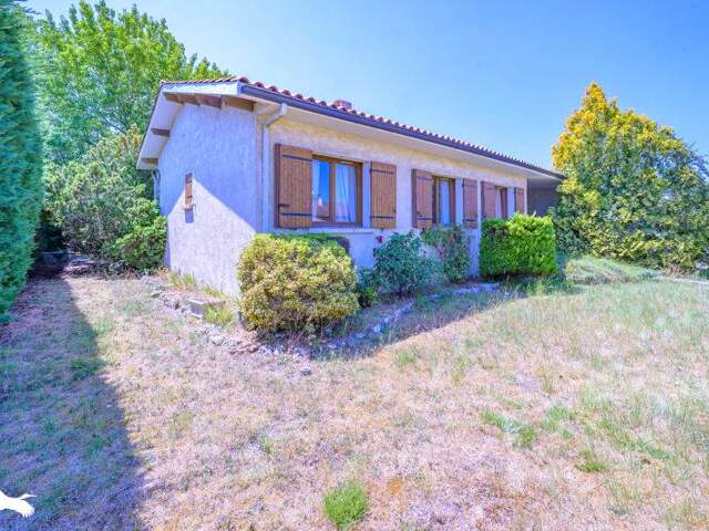 Maison de bourg de 5 pièces principales — photo du bien