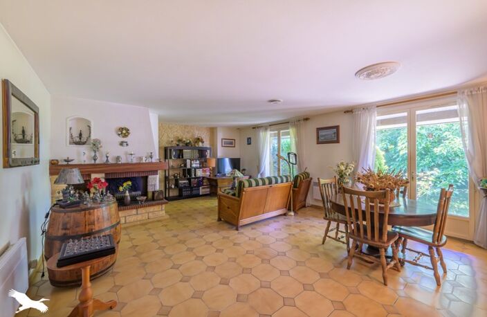 Maison de bourg de 5 pièces principales — photo 2