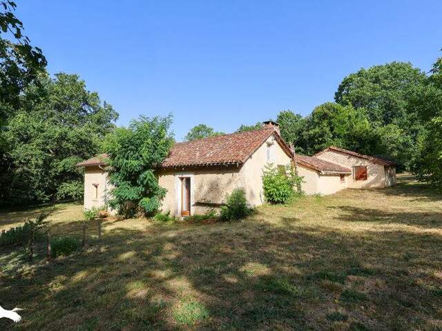 Maison en pierre de 5 pièces principales — photo du bien