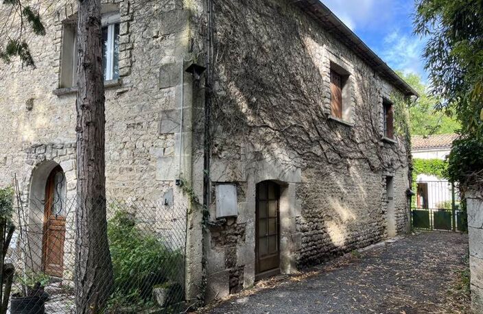 Maison en pierre de 6 pièces principales — photo 2