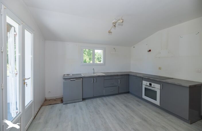 Vente maison 4 pièces 90 m² Grayan-et-l'Hôpital (33590) — photo 2