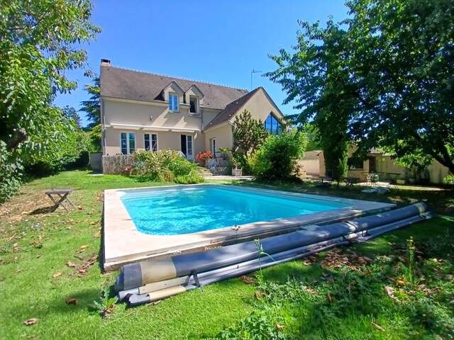 Maison 8 pièces 240 m² à Nesles-la-Vallée — photo du bien