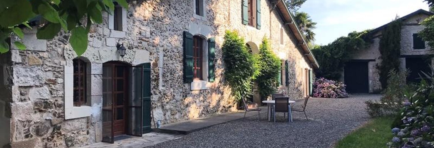 Maison 8 Pièces 314 m² à vendre à Pouillon (40350)