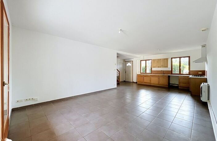 Vente maison 4 pièces 104 m² Saint-Sulpice-sur-Lèze (31410) — photo 2