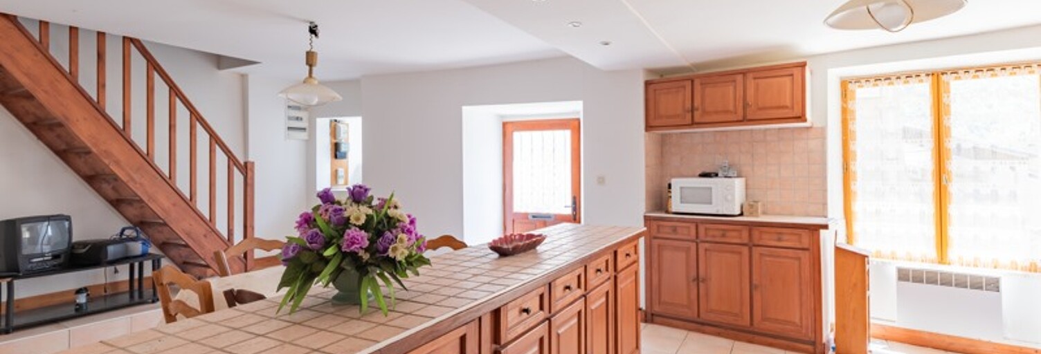 Maison 5 Pièces 141 m² à vendre à Val-de-Sos (09220)
