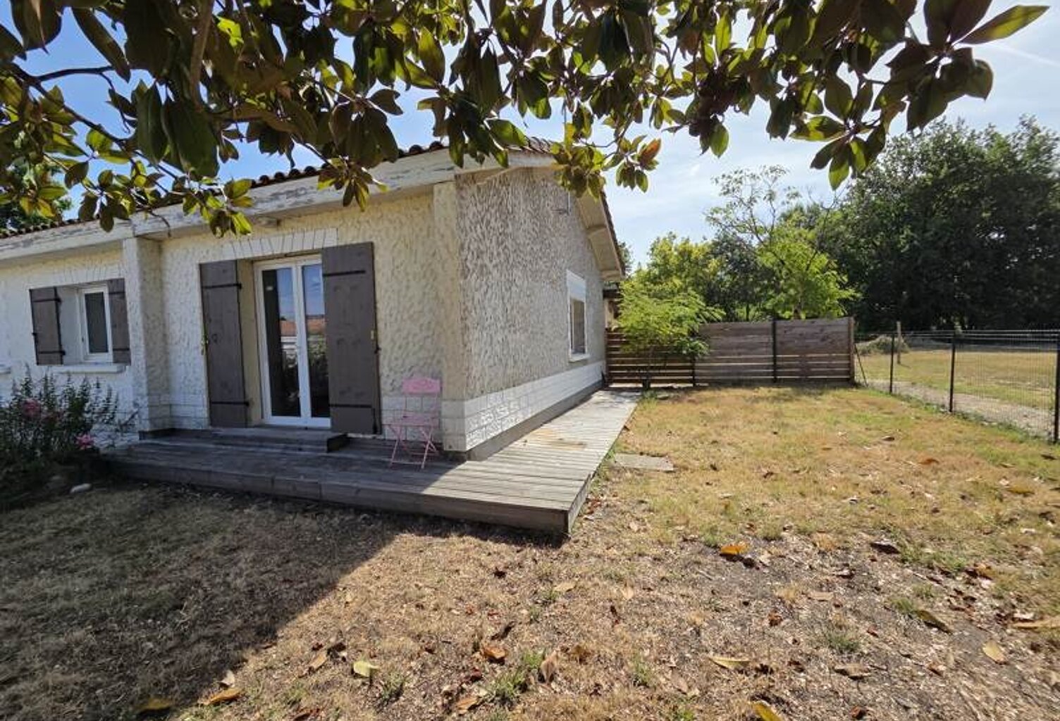 Vente maison 2 pièces 44 m² Saint-Seurin-sur-l'Isle (33660) — photo 1