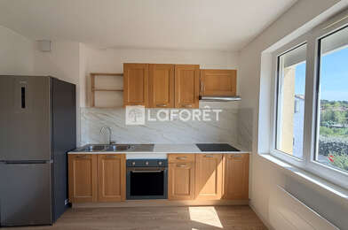 Appartement 3 pièces 805 €