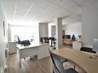 Bien commercial À Vendre — photo 2