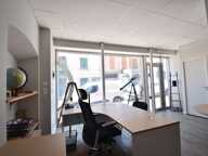 Bien commercial À Vendre — photo 3