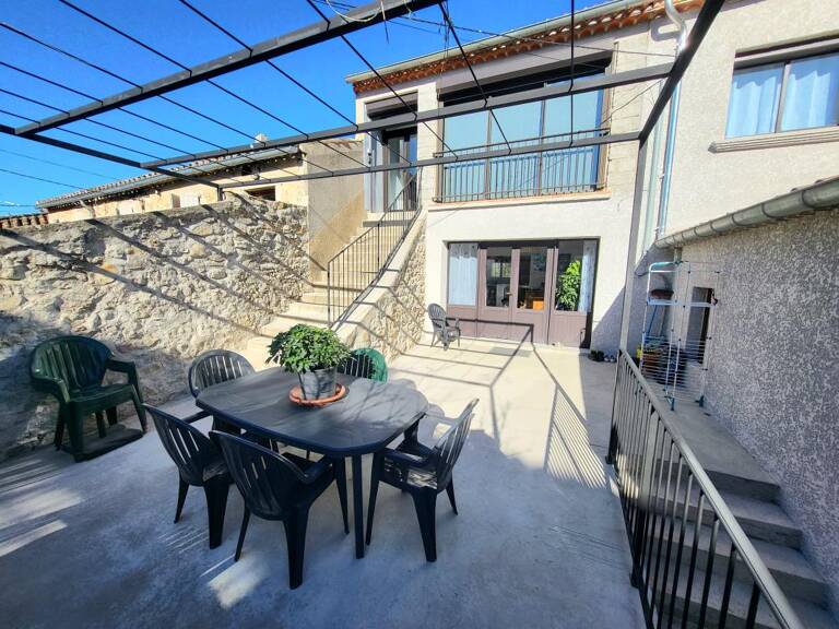 Maison de village en pierre avec terrasse et garage à Saint-André-de-Cruzières (07) — photo 1