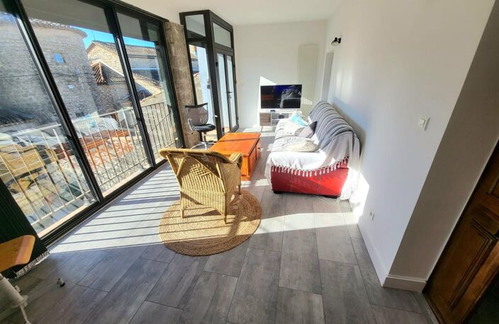 Maison de village en pierre avec terrasse et garage à Saint-André-de-Cruzières (07) — photo 3