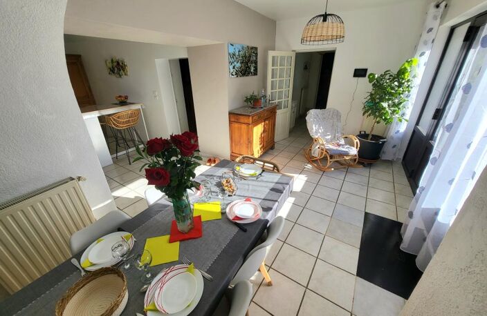 Maison de village en pierre avec terrasse et garage à Saint-André-de-Cruzières (07) — photo 5