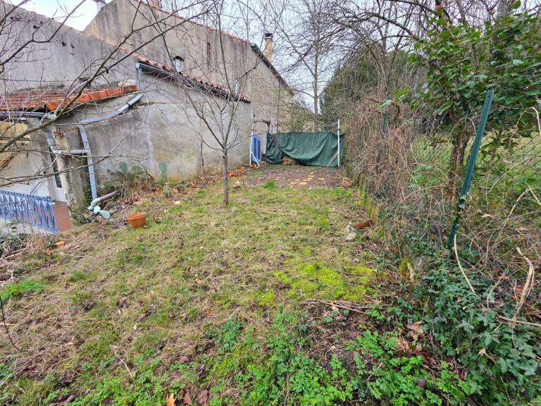 Opportunité d'Investissement au Cœur de Barjac (30430) — photo 1