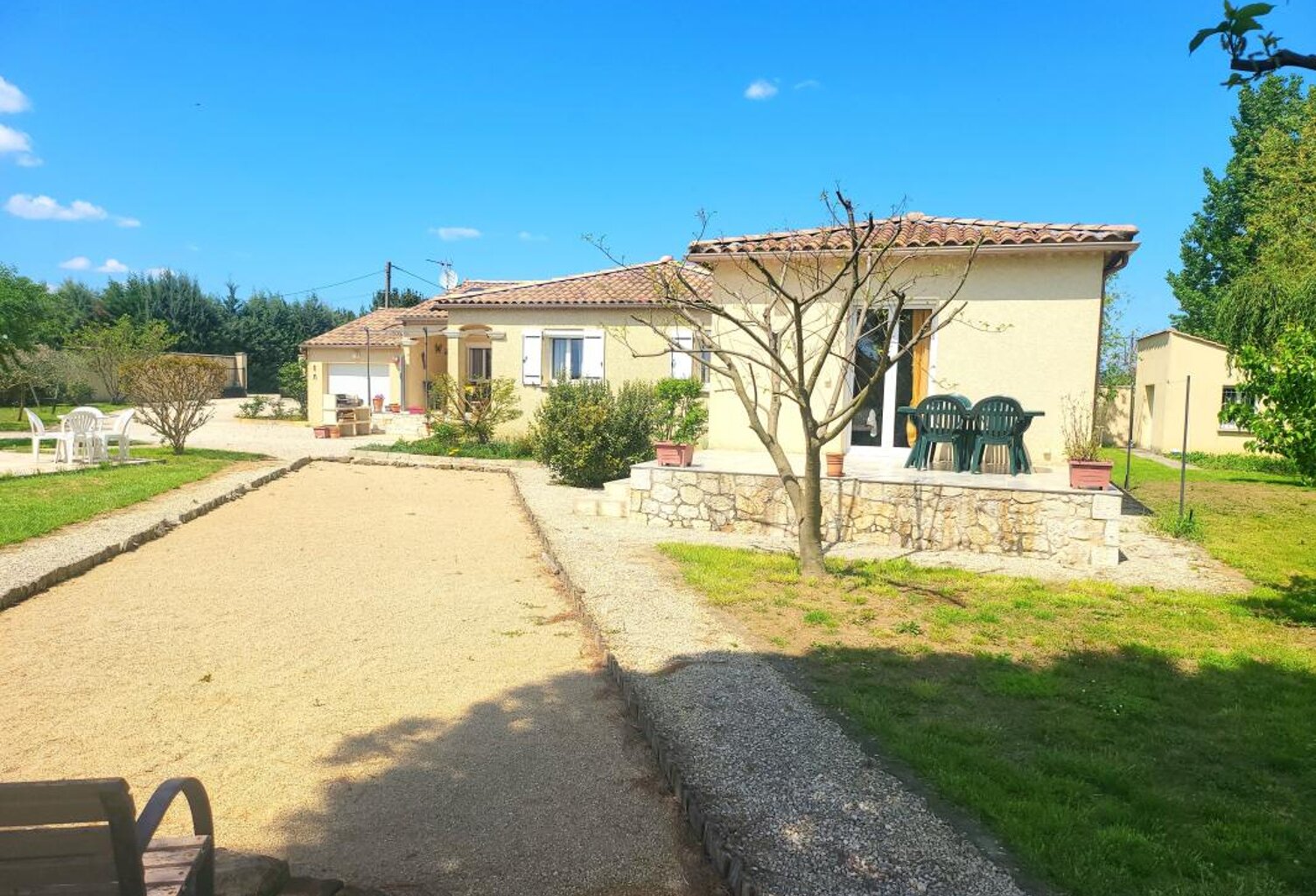Villa de plain-pied impeccable aux portes de Barjac à St Jean De Maruéjols et Avéjan — photo 1