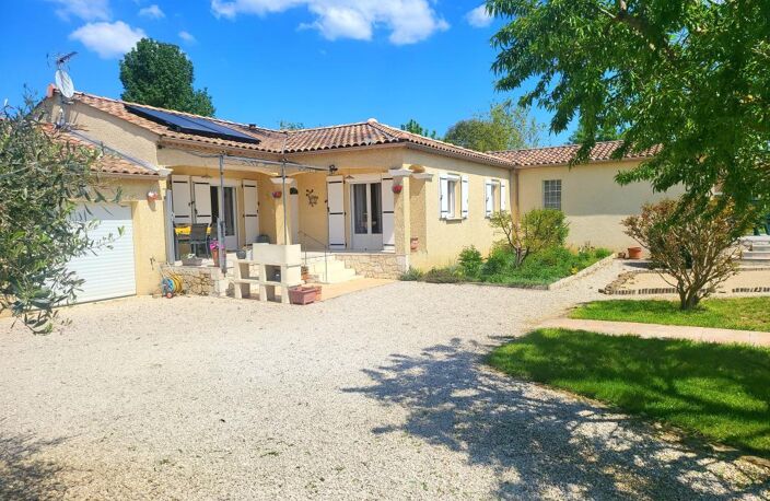Villa de plain-pied impeccable aux portes de Barjac à St Jean De Maruéjols et Avéjan — photo 2
