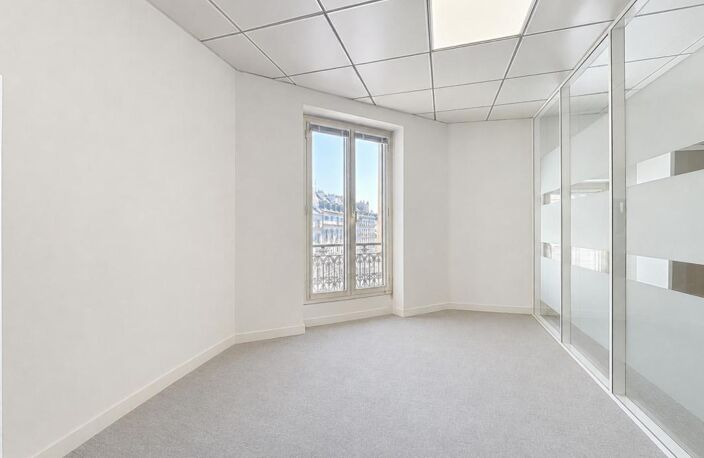 Bureaux à louer - 94 m² - Paris 9 — photo 2