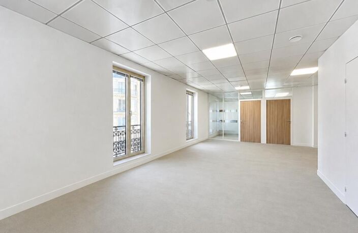 Bureaux à louer - 94 m² - Paris 9 — photo 4