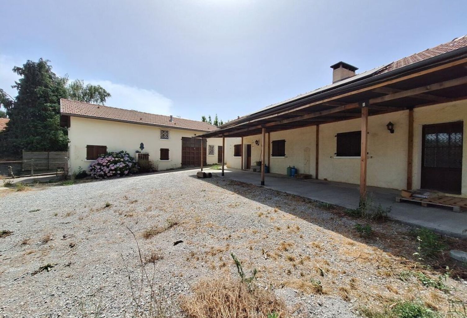 A vendre en exclusivité, Hautes-Pyrénées (65), 15 kms de Lannemezan : deux maisons sur un même terrain avec garage — photo 1
