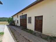 A vendre en exclusivité, Hautes-Pyrénées (65), 15 kms de Lannemezan : deux maisons sur un même terrain avec garage — photo 3