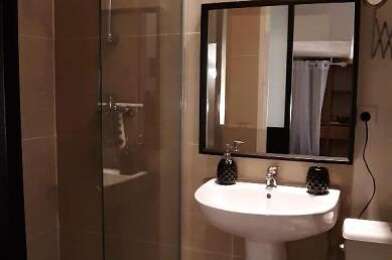 Appartement 1 pièces 700 €