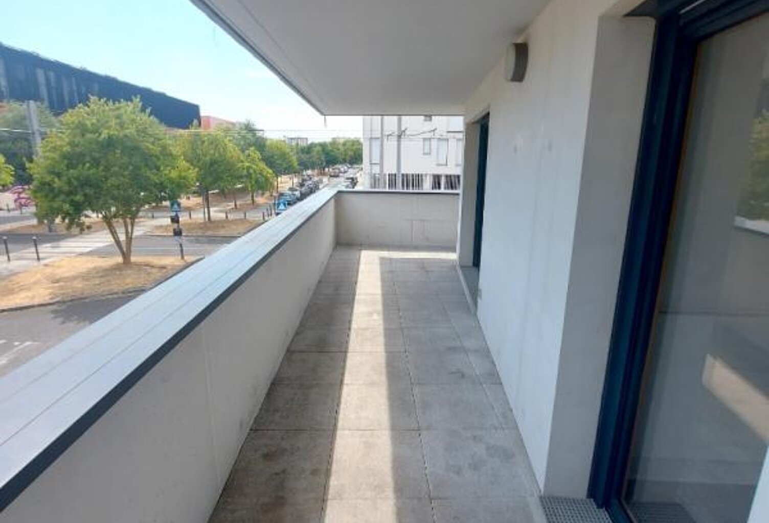 T3 BEGLES — photo 1