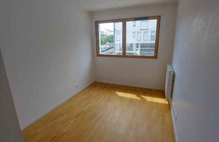 T3 BEGLES — photo 4