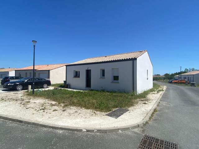 Muron, maison de plain-pied 2 chambres avec jardin — photo du bien