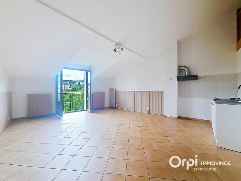 À louer – Appartement T4 en duplex au cœur d'un environnement verdoyant — photo 1